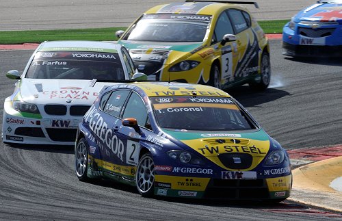 Tom Coronel not amused bij rijgedrag concurrentie: "Dat leek nergens op"